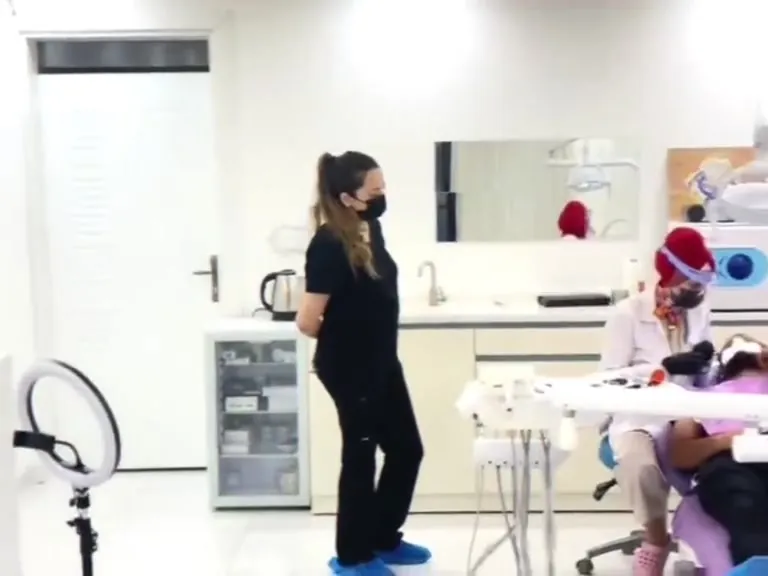 غرفة العلاج في عيادة DR. ELAF لطب الأسنان